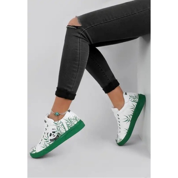 DOGO • Vegan Leather White Sneakers Bamboo Lover Panda Design - Picture 2 of 9
